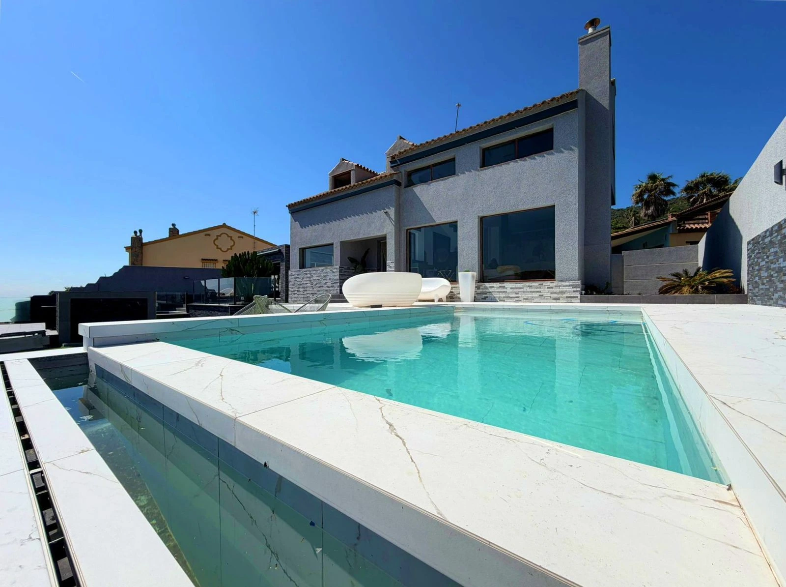 LUXUSNÁ VILA S VÝHĽADOM NA MORE – Algeciras, &nbsp;COSTA DEL SOL