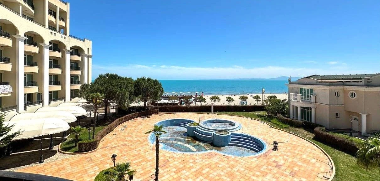 POMORIE – LUXUSNÝ 3-IZBOVÝ APARTMÁN 130 m² S KRÁSNYM VÝHĽADOM NA MORE
