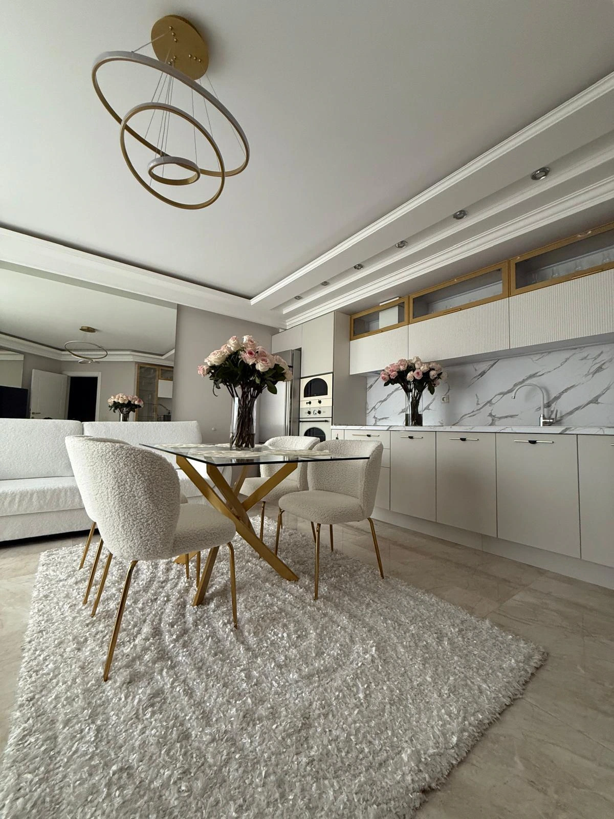 Luxusný 3-izbový apartmán s panoramatickým výhľadom na more v Svetom Vlase