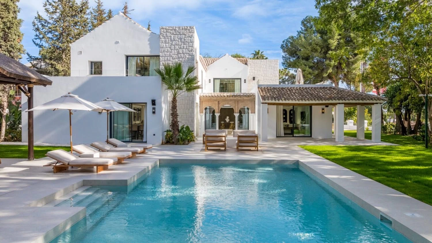 Luxusná vila na predaj – Las Brisas, Nueva Andalucía (Marbella)