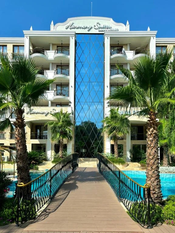 Harmony Grand Resort | Luxusný apartmán s terasou